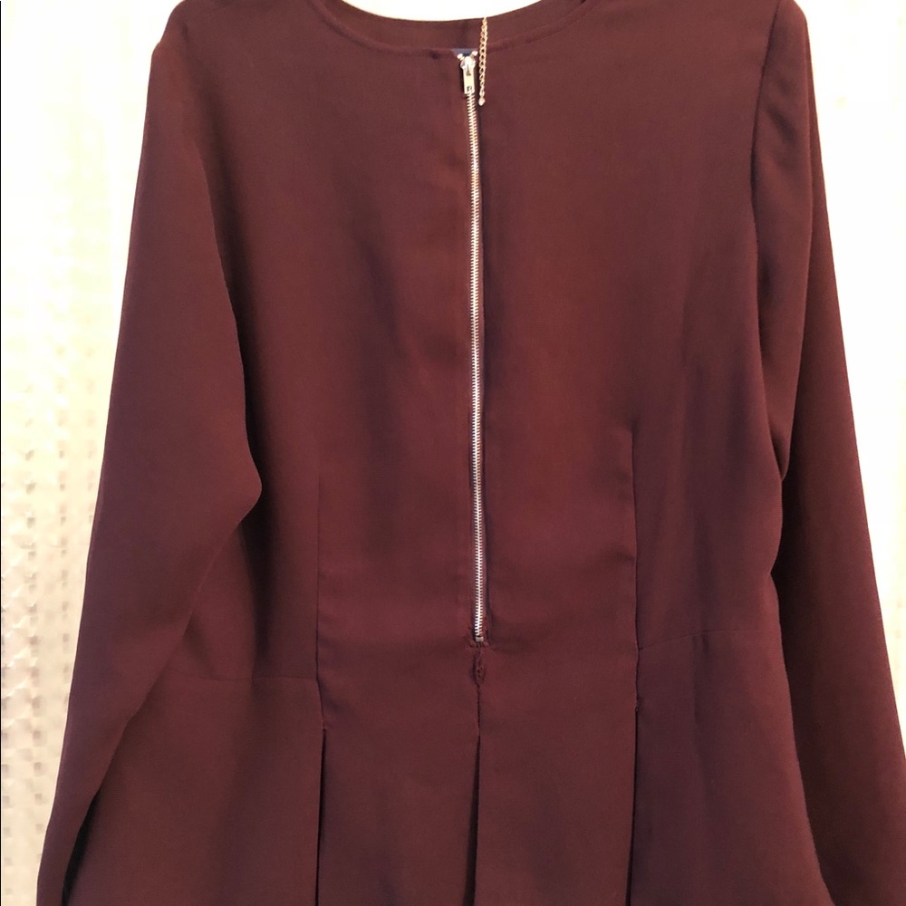 **SOLD** Mynt 1792 Peplum Crepe Top - Picture 3 of 7